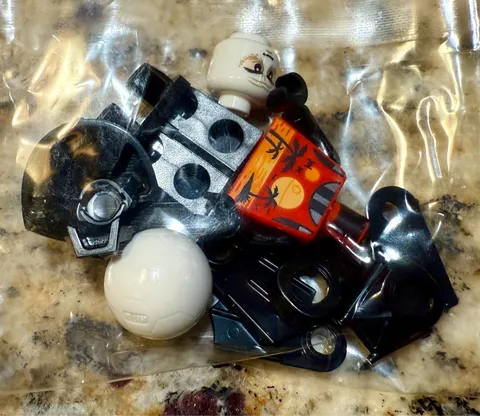 SEALED Lego 75340 Star Wars Minifigure: Darth Vader Beach Summer Outfit (sw1239)