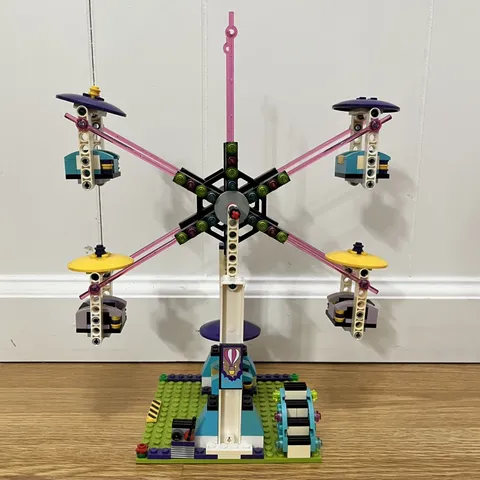 Lego Friends Amusement Park 41130 Ferris Wheel ONLY FOR PARTS INCOMPLETE