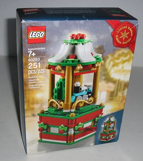 2018 LEGO Seasonal Limited Edition Set 40293 CHRISTMAS CAROUSEL (New) dented box