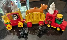 Duplo Lego Vintage Zoo animals, zoo keeper and vehicles