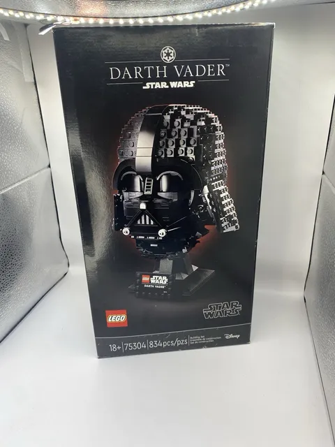LEGO Star Wars: Darth Vader Helmet (75304) BRAND NEW Factory Sealed Retired RARE