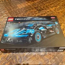 New/Sealed. LEGO TECHNIC: Bugatti Bolide Agile Blue (42162)