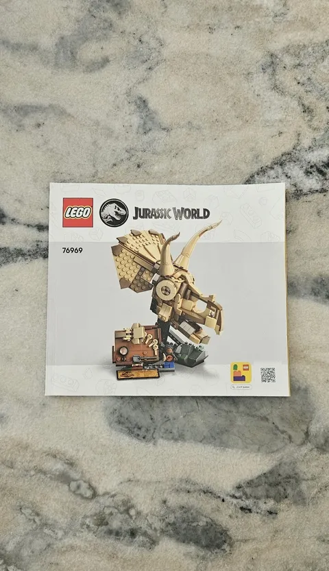 Lego 76969 Jurassic World Dinosaur Fossils: Triceratops Skull Instruction Manual