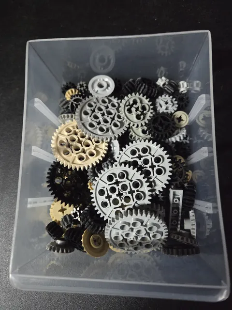 Big Lot Of Lego Technic Gears- Various Sizes- Over 50 Pieces- Great  Condition