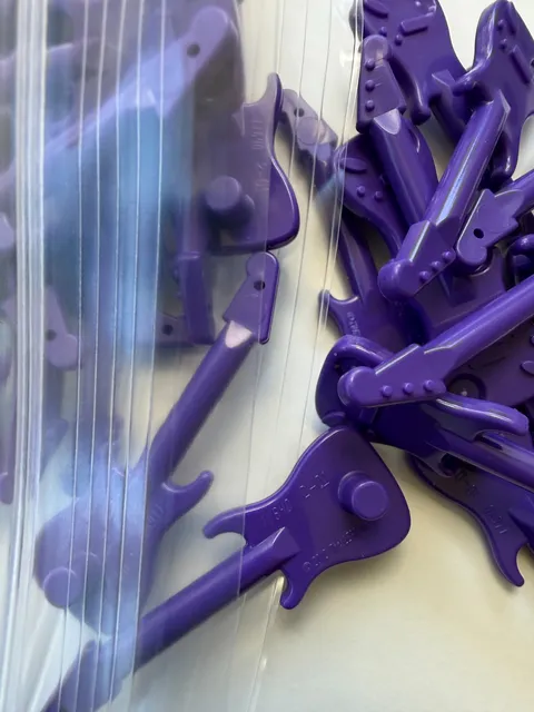 LEGO-NEW-#11640-DARK PURPLE-ELECTRIC GUITAR-5 PIECES