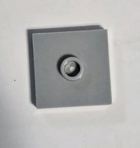 87580 LEGO Plate Modified 2x2 Groove 1 Stud Center Jumper LIGHT BLUISH GRAY