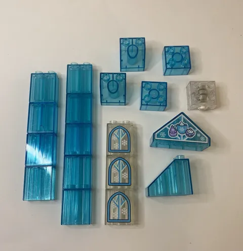 Lego Duplo Clear and Clear Blue Brick Lot w/ Light Up Brick