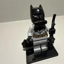 LEGO Batman DC Minifigure, Minifig, Fig w/Accessory, Great Condition! Sh0559