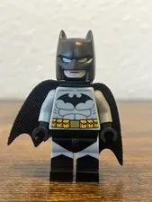 Lego Batman Minifigure (2021 accessory set)