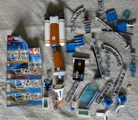 LEGO Deep Space Rocket and Launch Control Set 60288 - Partial Incomplete Set Lot