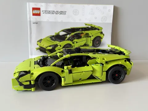 LEGO Technic Lamborghini Huracan Tecnica 42161 with Manual