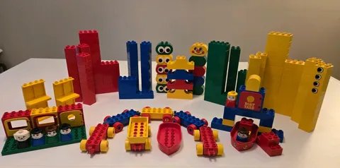 Vintage LEGO DUPLO Building Blocks Set Lot Vehicles Figures Boats Almost 200 pcs