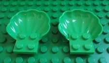 2x LEGO Part 18970 Green Clam Shell w/ 4 Studs