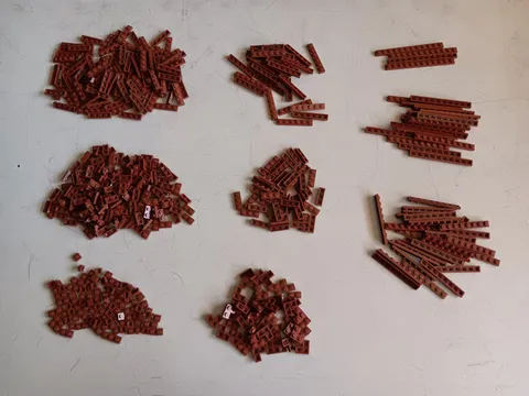 LEGO BULK LOT OF 590 REDDISH BROWN  PLATES 1X1 1X2 1X3 1X4 1X6 1X8 1X10 1X12