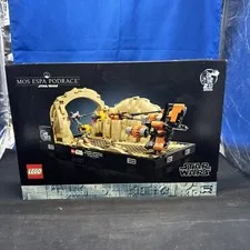 LEGO Star Wars: Mos Espa Podrace Diorama (75380) Retired 718 Pcs New