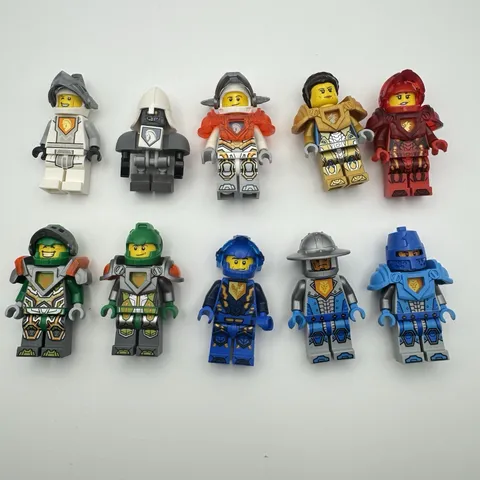 Lego Nexo Knights Minifigure Lot 10 Aaron Fox Queen Halbert Ult Macy Lance Read