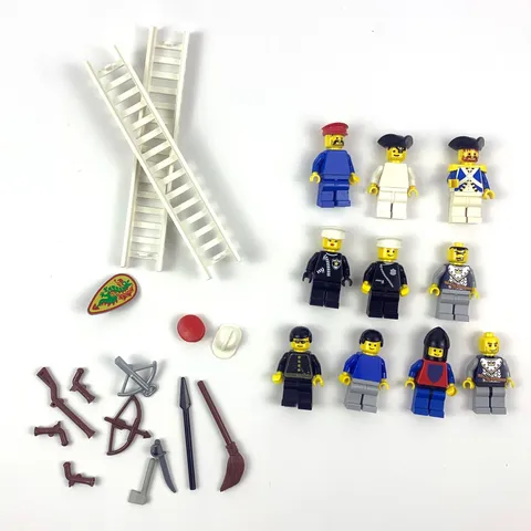 VTG LEGO Minifigure Lot of 10 Pirates Castle Fire Hats Hair Swords Muskets +
