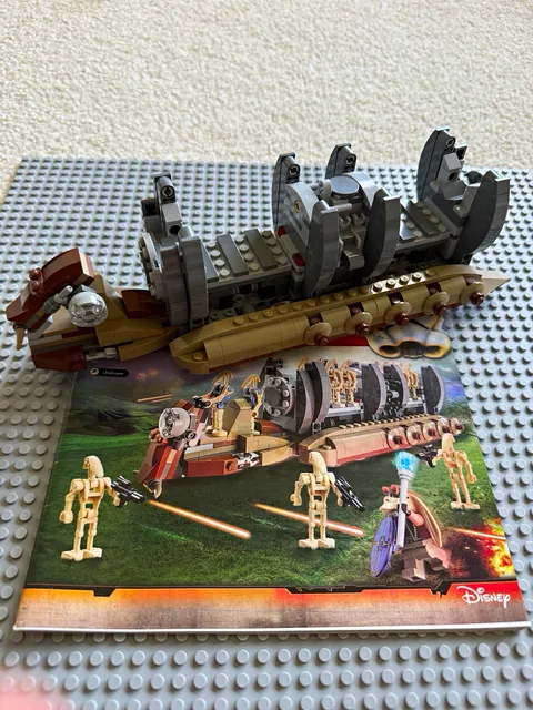 LEGO Star Wars Battle Droid Troop Carrier 75086 w/ instructions
