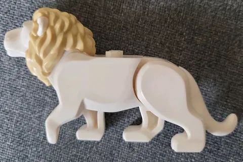 ​LEGO City White Lion with Tan Mane Minifigure Animal 60307 Wildlife Rescue