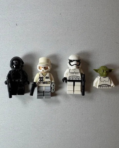 Lego Star Wars Minifig Lot Of 4 Hoth Rebel Stormtrooper Yoda Death Star Gunner