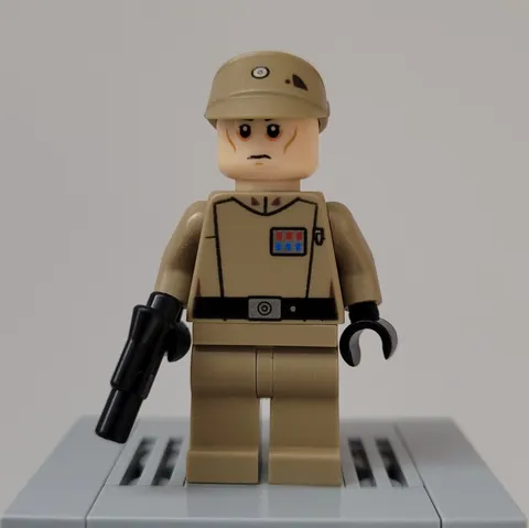 LEGO Star Wars | Imperial Officer Aresko Minifigure Dark Tan | 75082 sw0623