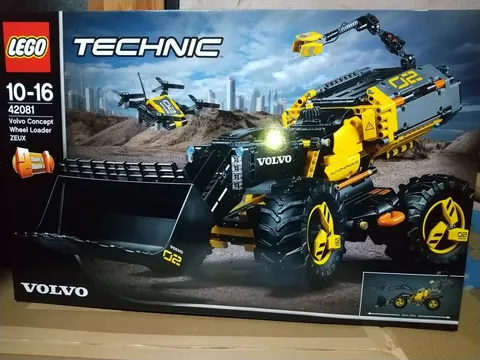 LEGO Technic 42081 Volvo Concept Wheel Loader ZEUX Model Kit