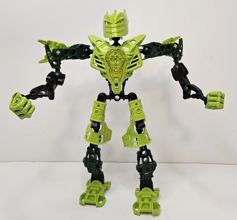 LEGO BIONICLE HERO FACTORY.
