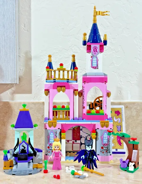 Lego Disney 41152 Sleeping Beauty’s Fairy Tale Castle Retired Missing Fairy