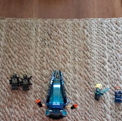 LEGO Small Spacecraft Vehicle Build with 4 Minifigures, Plastic