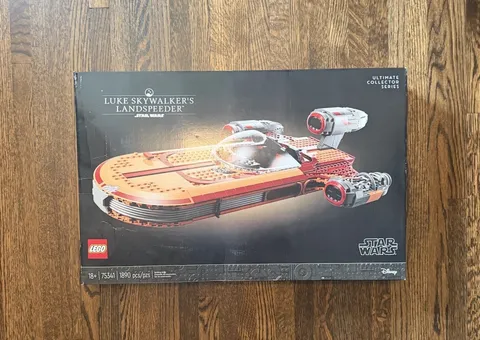 LEGO Star Wars: Luke Skywalker's Landspeeder UCS (75341) Brand New - Open Box