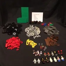 Rare Vintage LEGO Knights Set 9376 CASTLE SET 1997 - NOT COMPLETE