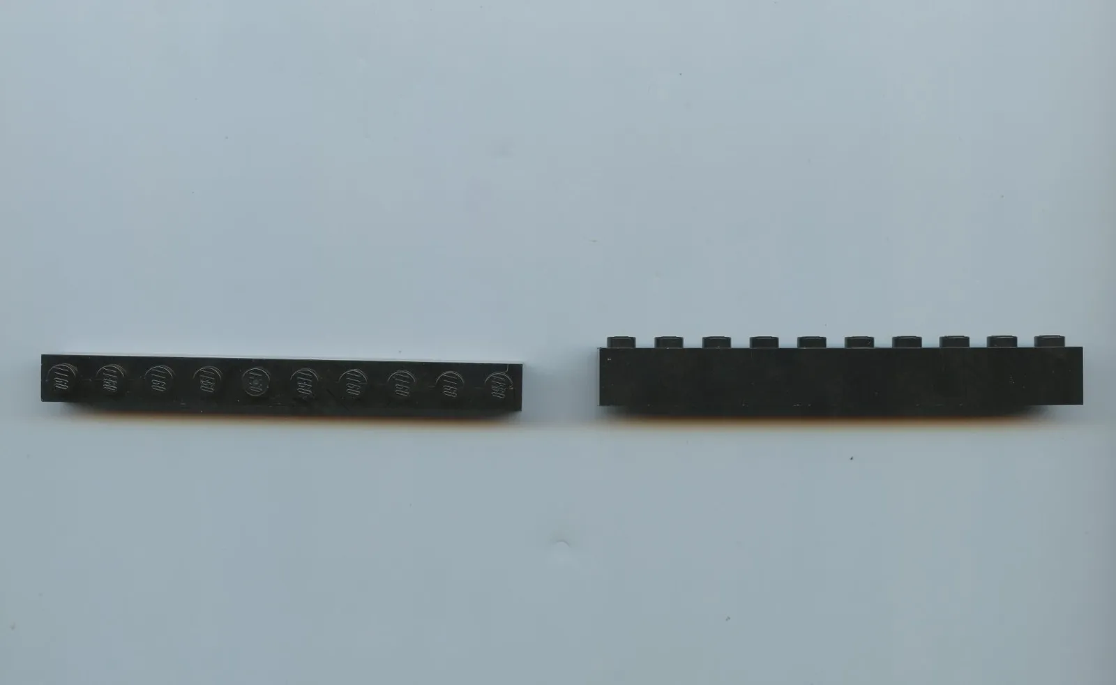 LEGO x 2 Black Brick 1 x 10 6111
