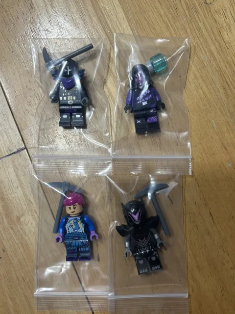 LEGO FORTNITE BATTLE BUS MINIIFIGURES LOT OF 4 NEW
