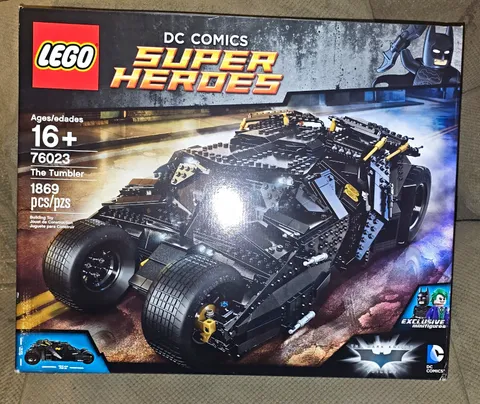 LEGO DC Comics Super Heroes 76023 The Tumbler 1869 pcs Exclusive Minifigs