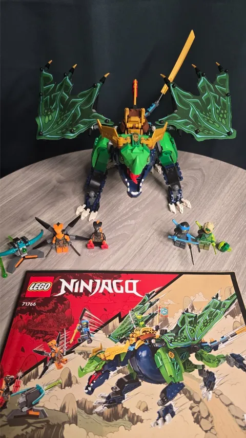 LEGO NINJAGO: Lloyd's Legendary Dragon (71766)