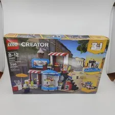 LEGO 31077 Creator Modular Sweet Surprises - New Sealed - 2018 - 396 Pieces