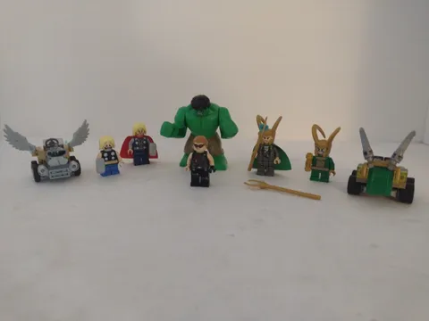 marvel lego lot Minifigs Thor Loki Hulk Hawkeye + Mighty Micros Thor V Loki