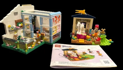 Lego Friends Pony Washing Stable and Sunshine Flower House (1600) See Below*
