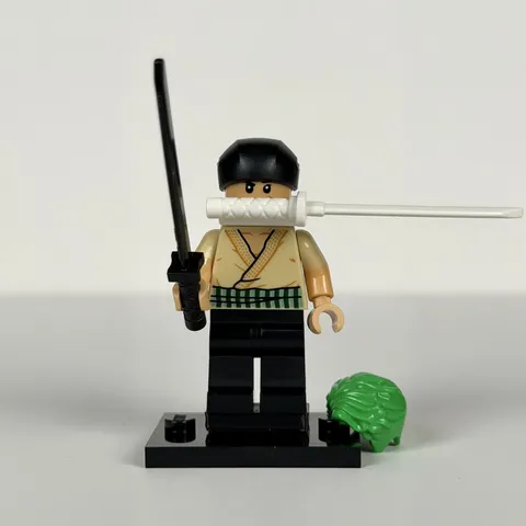 LEGO One Piece Zoro Tan Outfit Exclusive Brand New Minifigure 75646 Exclusive