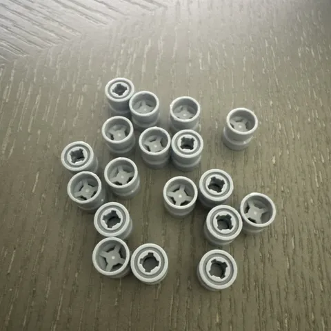 LEGO Wheel Rim Ø8 x 9 (Notched Hole 74967 18 Pieces Light Gray