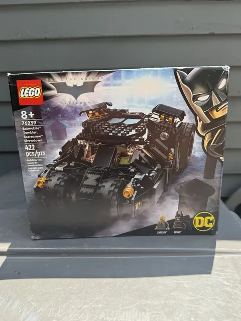 LEGO Batman Batmobile Tumbler Scarecrow Showdown (76239) Dark Knight Car 