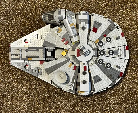 LEGO Star Wars 75257 Millennium Falcon Set 1351 pcs 7 Minifigs RETIRED