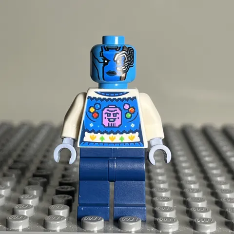 Lego Nebula Minifigure 76231 sh0835 Marvel Super Heroes CMF Lot Rare Retired 3E