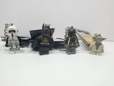 LEGO Minifigure Keychain Lot of 4 Batman Yoda Mandalorian Scout Trooper New...