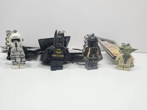 LEGO Minifigure Keychain Lot of 4 Batman Yoda Mandalorian Scout Trooper New...