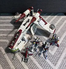 LEGO Star Wars Republic Attack Gunship 7676 Clone Wars Discontinued