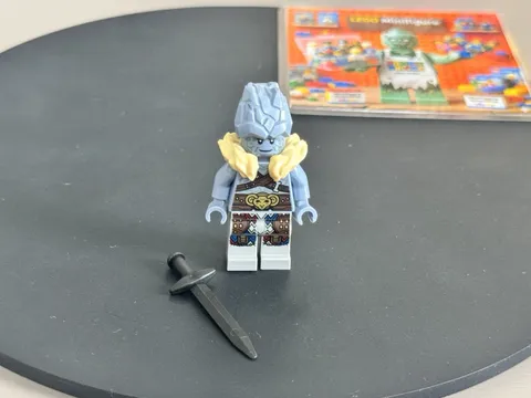 Lego Marvel Super Heroes Korg With Neck Fur Collar Mini figure SH0814