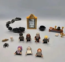 HARRY POTTER MINIFIGS • Lego Lot of 20+ Figures And Accessories Incomplete Set