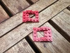 2 x LEGO Car Base Red 4 x 5 Ref 4211 Set 6366/6480/6556/6688/6382/6651/6362/6650