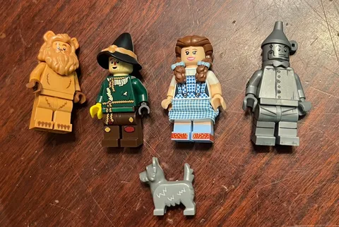 LEGO 71023 Wizard of Oz Minifigures Dorothy Lion Tin Man Scarecrow Toto